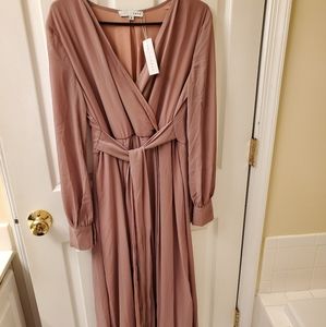 NWT - Baltic Born Lydia Maxi Dress in Mauve, Size Medium
